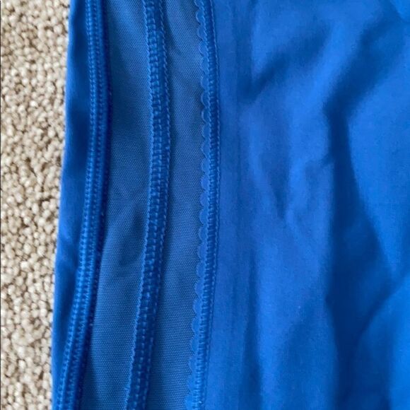 Lululemon size 2  25” blue tight - Picture 2 of 4